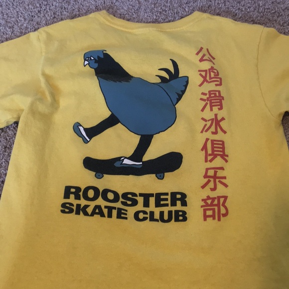 yellow men’s teeshirt - Picture 3 of 4